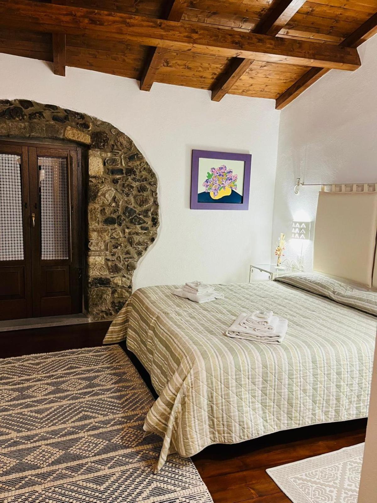 The Templars Guesthouse Santu Lussurgiu Exterior photo